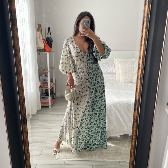 Lee Mathews Eloise Contrast Two-Tone Floral Maxi w/ Puff Sleeves - Picture 4 of 10